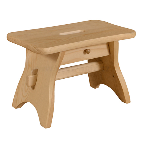 Dřevěná stolička v.24cm